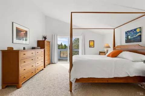 560 March Ave, Healdsburg, CA 95448 photo 5