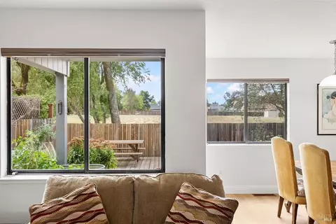 560 March Ave, Healdsburg, CA 95448 photo 13