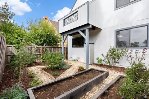 560 March Ave, Healdsburg, CA 95448 photo 22