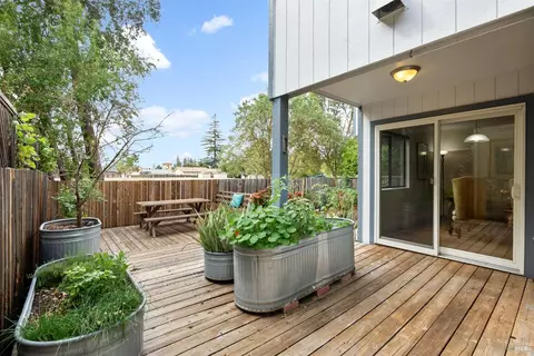 560 March Ave, Healdsburg, CA 95448 photo 6