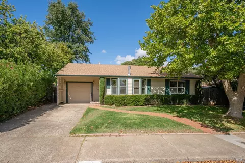 440 Mendocino Dr, Ukiah, CA 95482