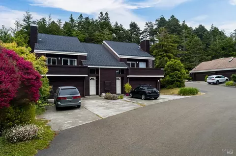 44925 Suntrap Meadow Cir, Mendocino, CA 95460