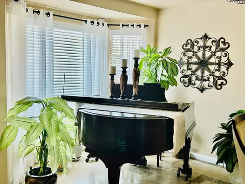 907 2nd St, Fairfield, CA 94533 photo 7