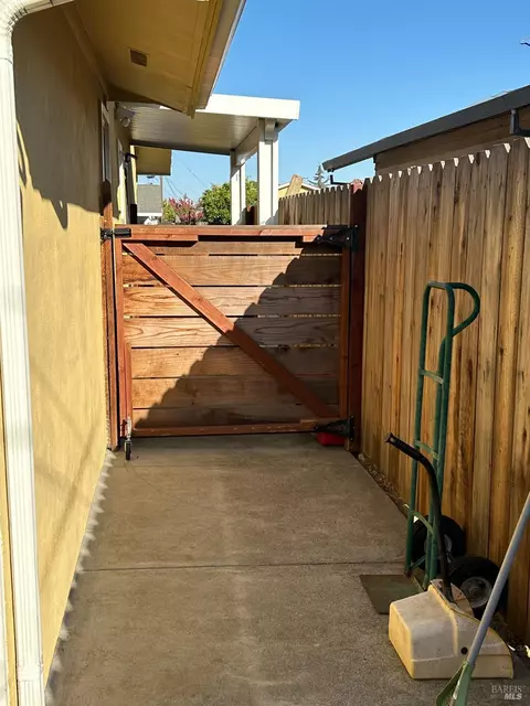907 2nd St, Fairfield, CA 94533 photo 28