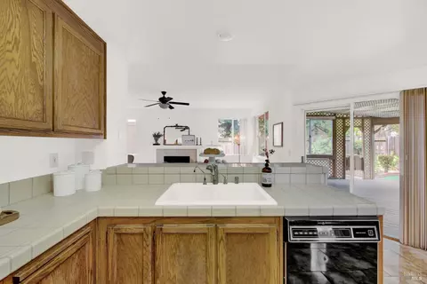 2928 Eucalyptus Ct, Fairfield, CA 94533 photo 27