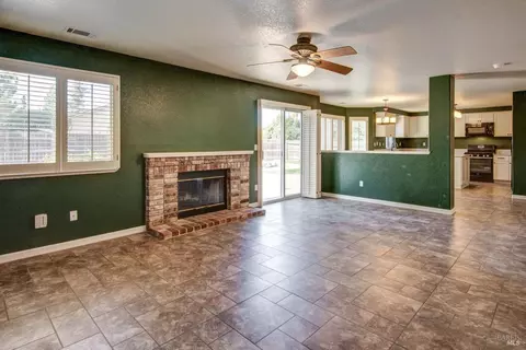 1555 Austin Dr, Dixon, CA 95620 photo 9