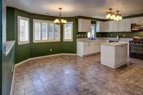 1555 Austin Dr, Dixon, CA 95620 photo 7