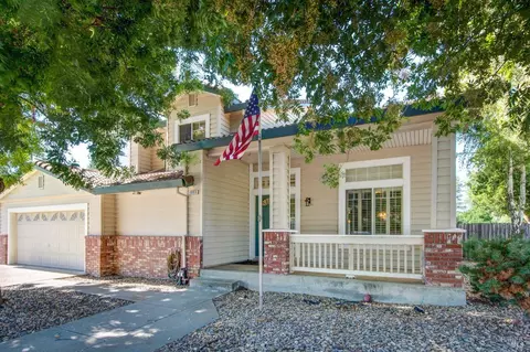 1555 Austin Dr, Dixon, CA 95620