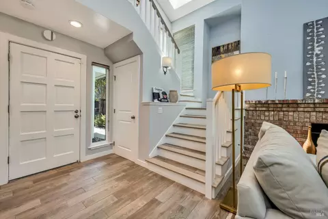 582 Rainbow Dr, Napa, CA 94558 photo 13