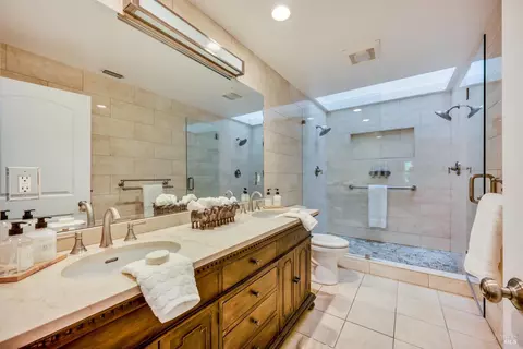 582 Rainbow Dr, Napa, CA 94558 photo 22