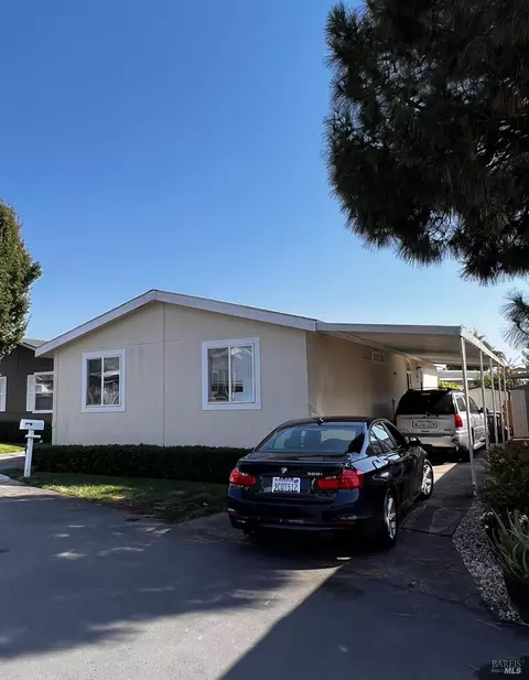 278 Apple Ln, Santa Rosa, CA 95407