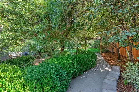 137 Capstone Ct, Napa, CA 94559 photo 51