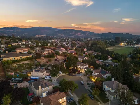 137 Capstone Ct, Napa, CA 94559 photo 70
