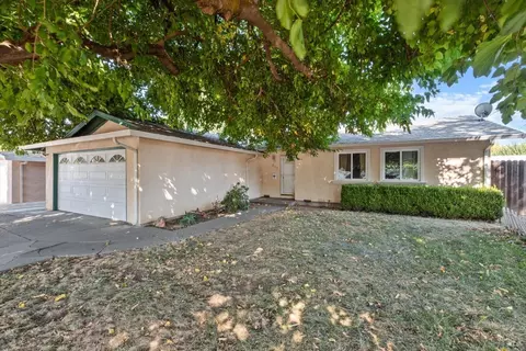 219 Mariposa Ave, Vacaville, CA 95687
