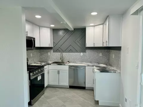 1042 Hayes St, Fairfield, CA 94533 photo 6