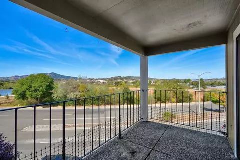 26 Lakeview Ct, Novato, CA 94947 photo 18