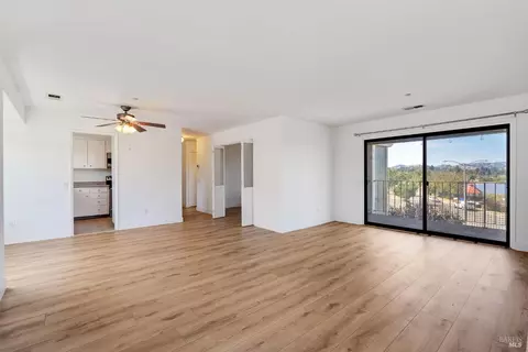 26 Lakeview Ct, Novato, CA 94947 photo 4