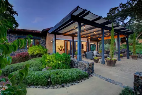 67-69 Locke Ct, Sonoma, CA 95476