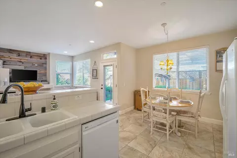 1290 Pedroncelli Dr, Windsor, CA 95492 photo 19