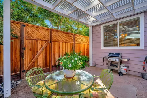 1290 Pedroncelli Dr, Windsor, CA 95492 photo 47