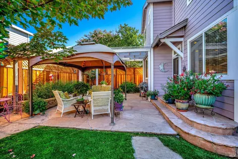 1290 Pedroncelli Dr, Windsor, CA 95492 photo 5