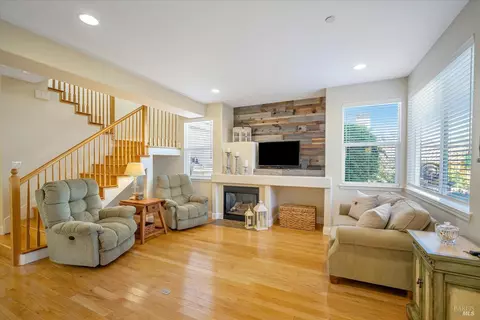 1290 Pedroncelli Dr, Windsor, CA 95492 photo 10