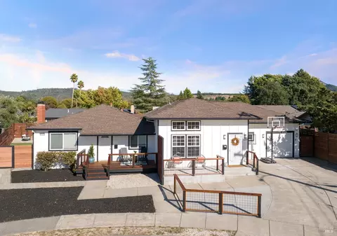 4045-4047 Phoenix Ave, Santa Rosa, CA 95405