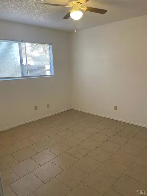 134 Del Paso Ct, Fairfield, CA 94533 photo 13