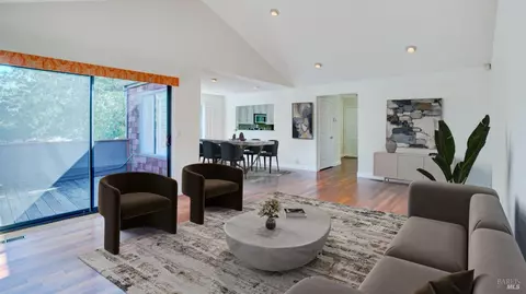 1000 Susan Way, Novato, CA 94947