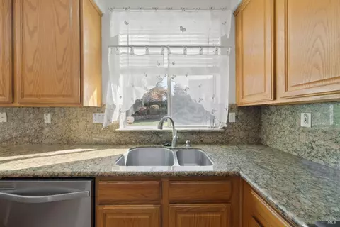 4143 Penny Ln, Vallejo, CA 94591 photo 11
