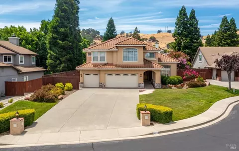 549 Burr Oak Ct, Vacaville, CA 95688
