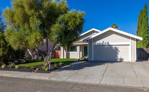 904 Javan Way #E, Suisun City, CA 94585