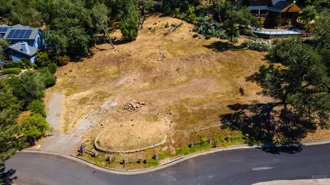 3817 Moss Hollow Ct, Santa Rosa, CA 95404