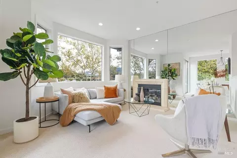 47 Gable Ct, San Rafael, CA 94903