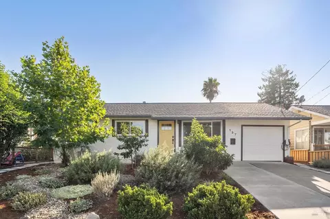 137 Penrod Dr, Petaluma, CA 94954