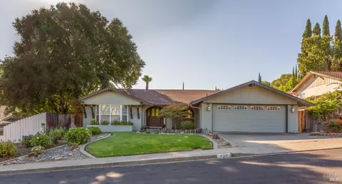 430 Willamette Dr, Vacaville, CA 95688 photo 2