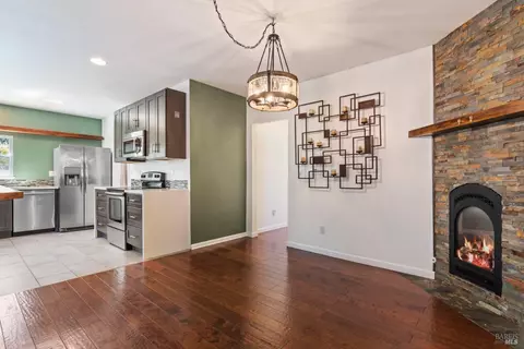 Dining - 6 Fairview Ave, Vallejo, CA 94590 photo 1 of 1