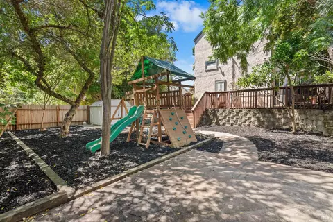Exterior - 6 Fairview Ave, Vallejo, CA 94590 photo 7 of 7