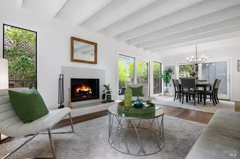 27 Windstone Dr, San Rafael, CA 94903
