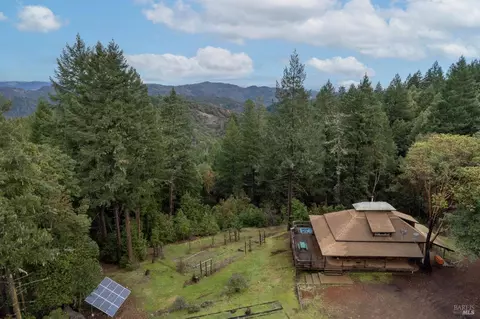 33777 Shimmins Ridge Rd, Willits, CA 95490
