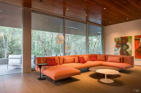 Living - Undisclosed, Healdsburg, CA 95448 photo 3 of 6