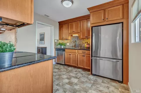 275 Cottonwood Dr, Vallejo, CA 94591 photo 7