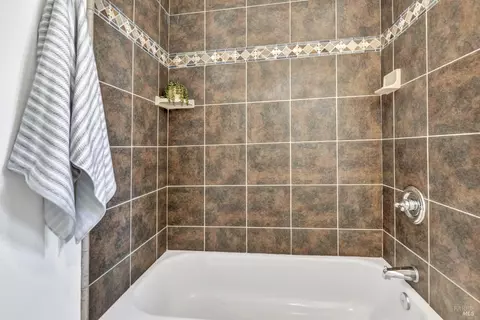 275 Cottonwood Dr, Vallejo, CA 94591 photo 18