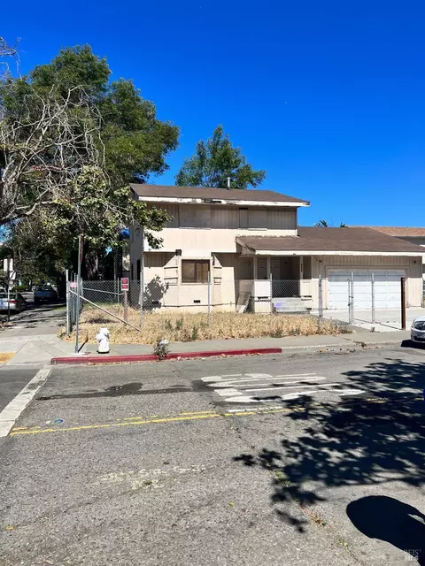 1403 Linden St, Oakland, CA 94607