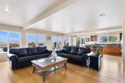 1508 Milton Rd, Napa, CA 94559