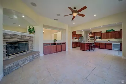 411 Knoll Dr, Fairfield, CA 94534 photo 24