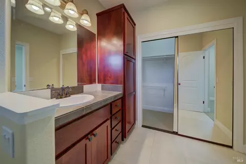 411 Knoll Dr, Fairfield, CA 94534 photo 70