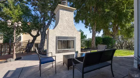 411 Knoll Dr, Fairfield, CA 94534 photo 45