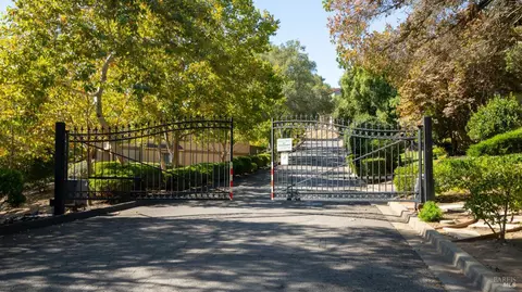 411 Knoll Dr, Fairfield, CA 94534 photo 83