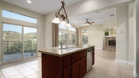 411 Knoll Dr, Fairfield, CA 94534 photo 31